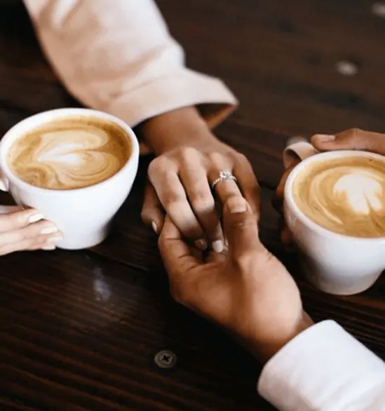 Primeira rodada de café dos noivos - essencial para começar o dia